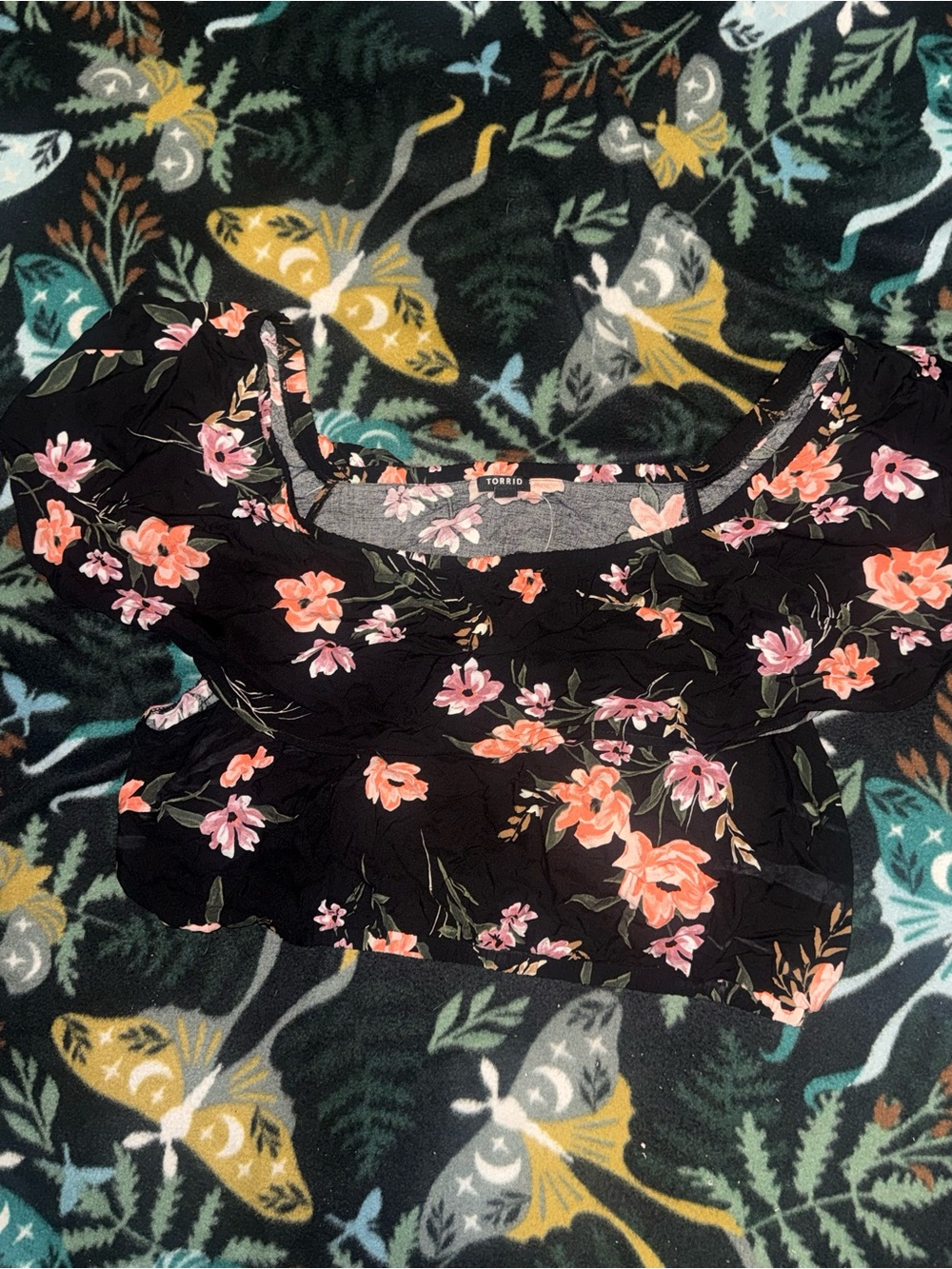 Torrid Floral Smocked Crop Top Size 2 NWT